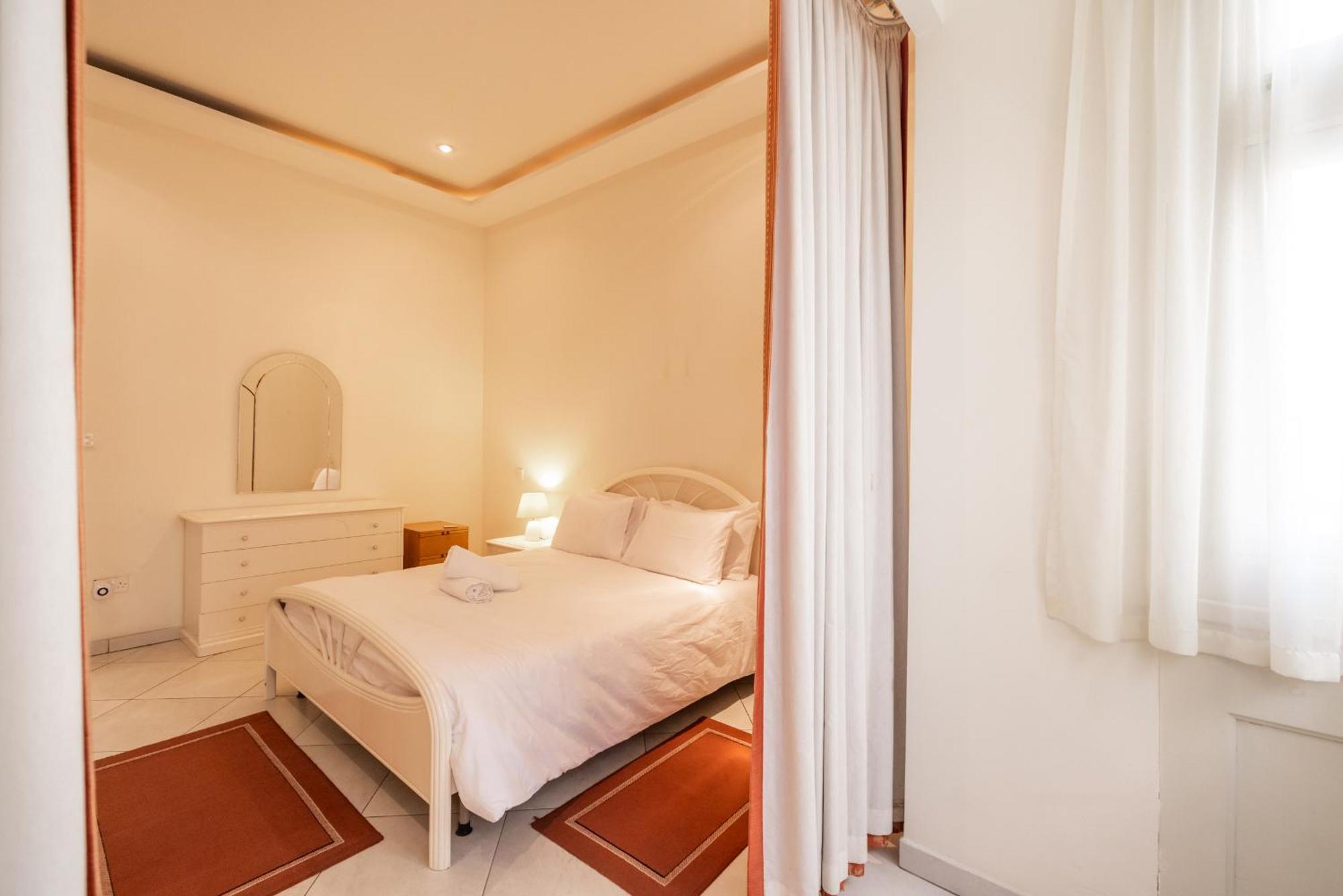 3 Bedroom By Sliema Promenade Экстерьер фото